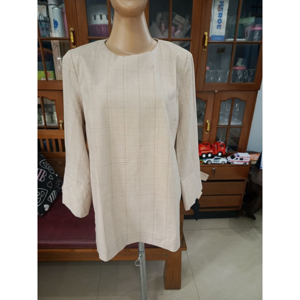 blouse cantik wanita