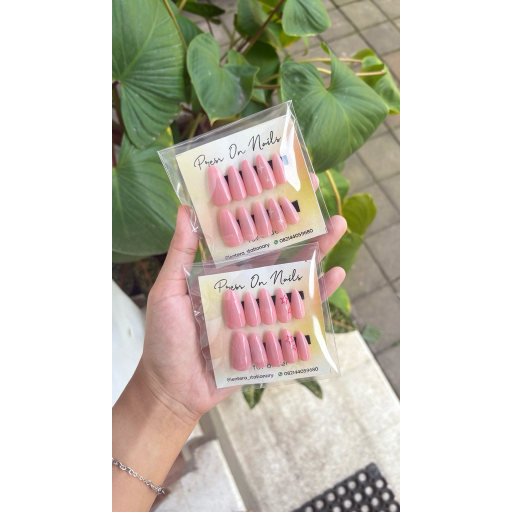 basic pink nails (warna kuku)