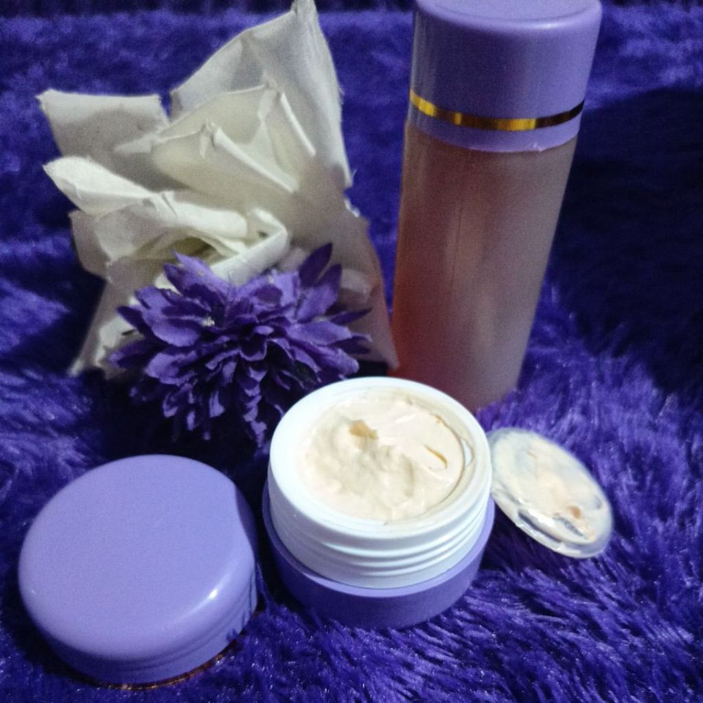 cream purpel