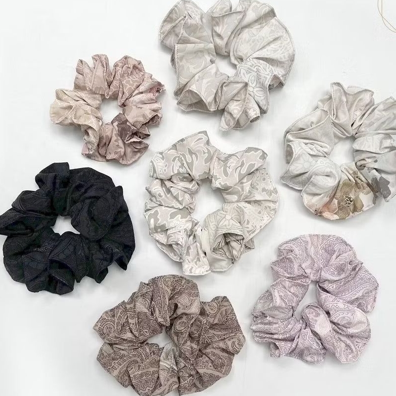 ikat rambut scrunchie