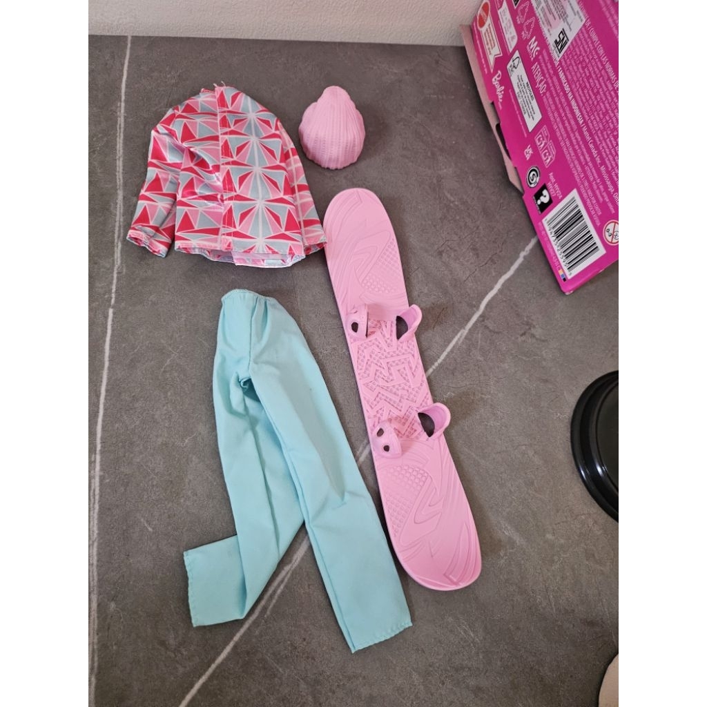 baju barbie asli mattel