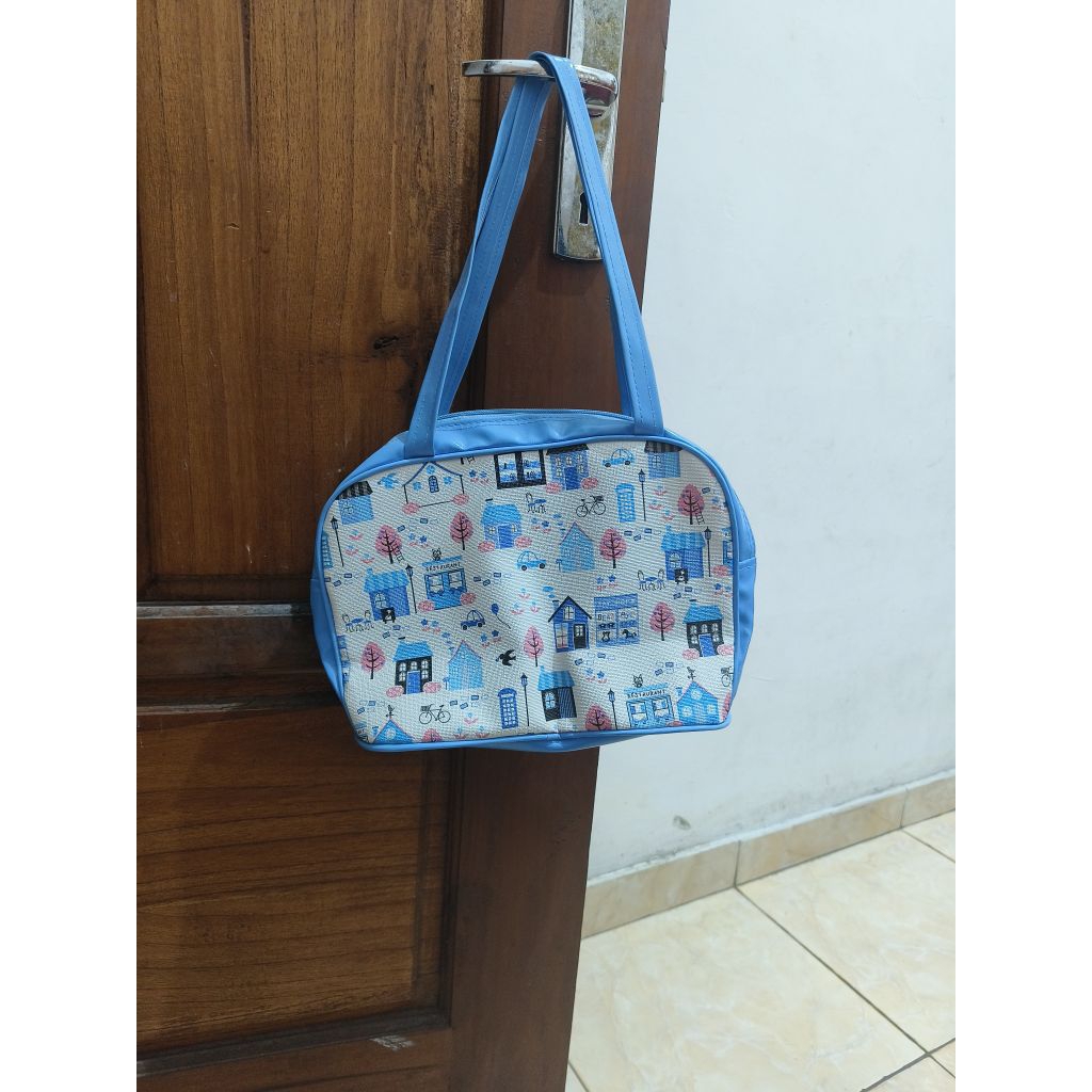 tas warna biru