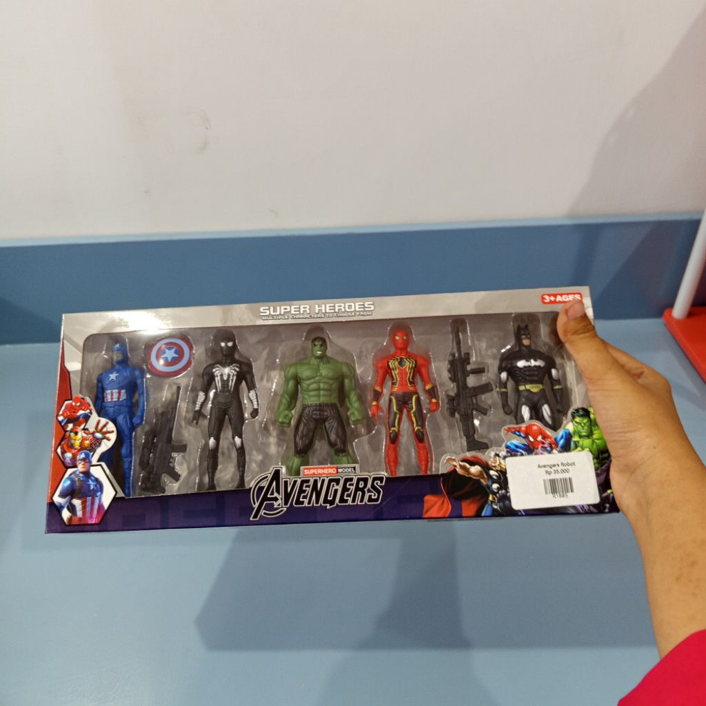 Avangers robot mainan anak