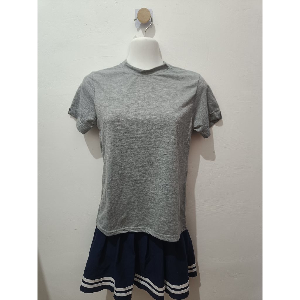 Preloved Kaos Wanita