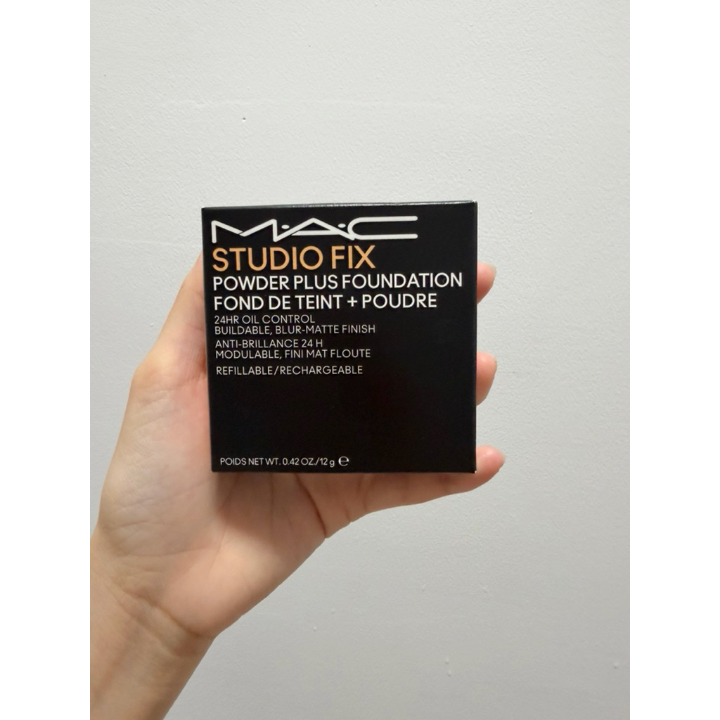 *PL BNIB* MAC POWDER PLUS FOUNDATION. MAC studio Fix NC20