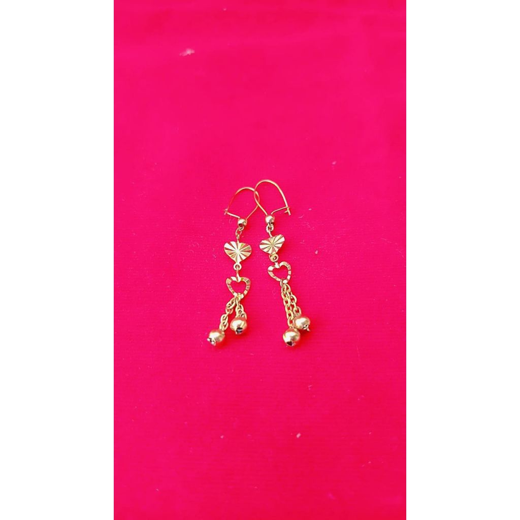 Anting titanium berlapis emas