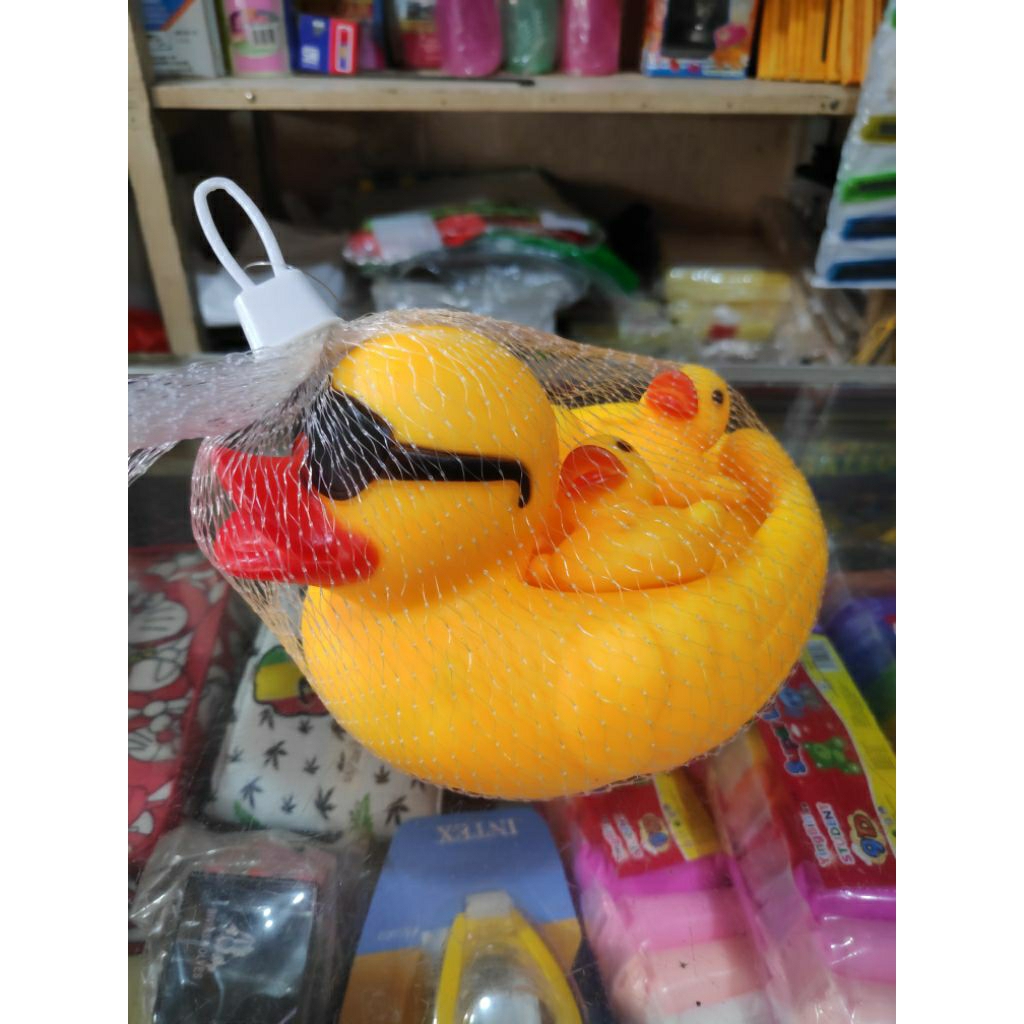 mainan bebek mandi + anak