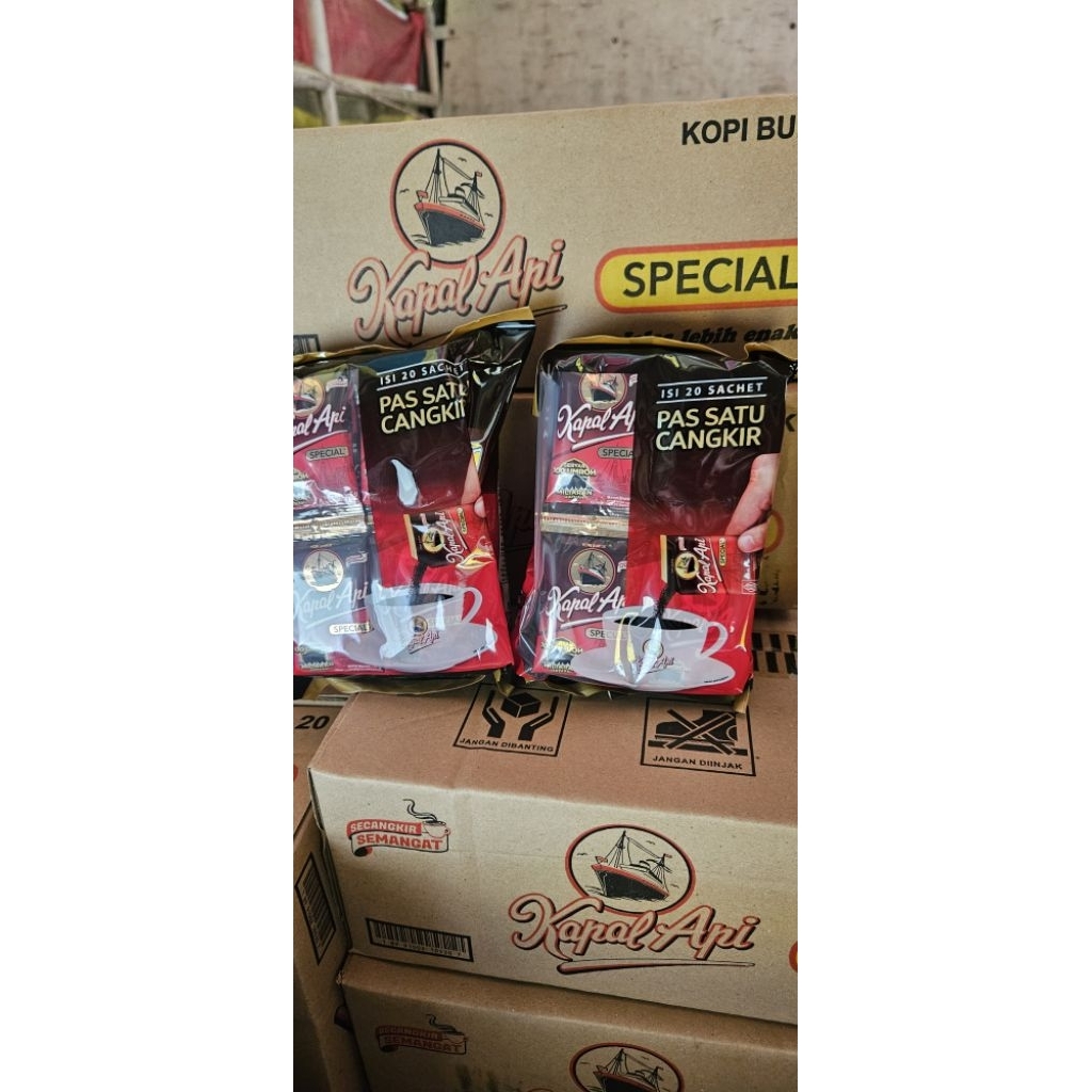 kopi kapal api mini sacset 10+1