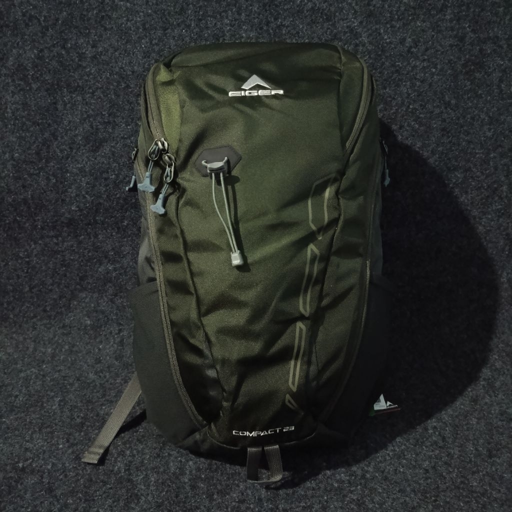 COMPACT 23L BACKPACK