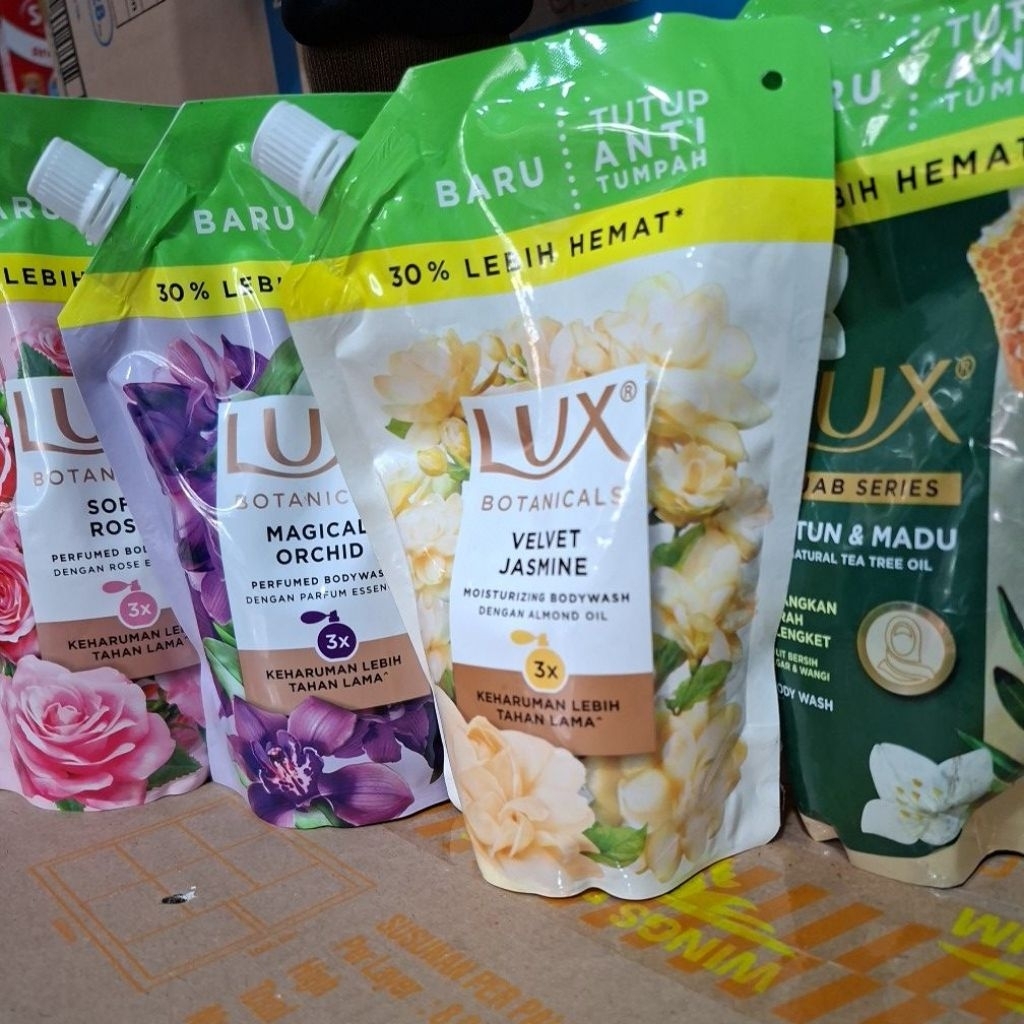 LUX BODY WOSH 400ML POUCH