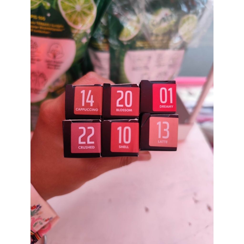Lipstik omg new