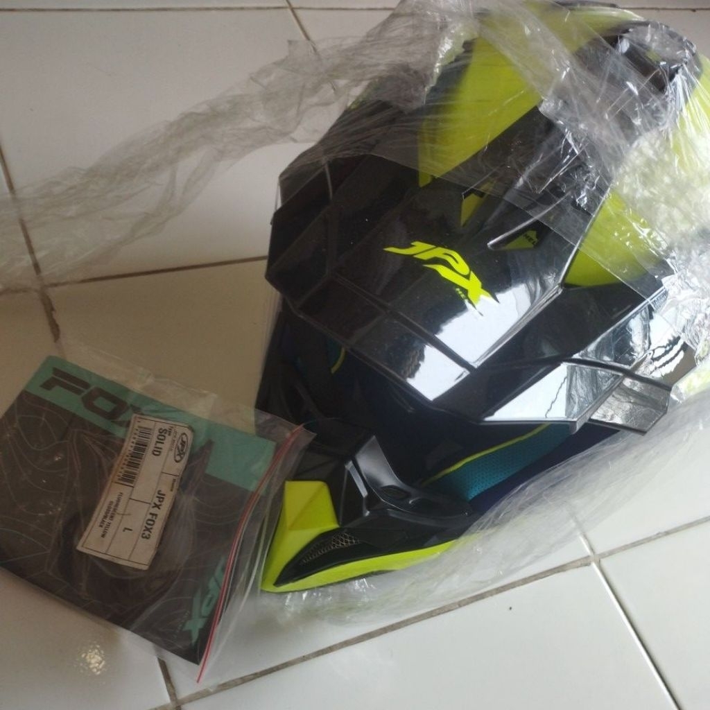HELM JPX FOX3 SOLID YELLOW