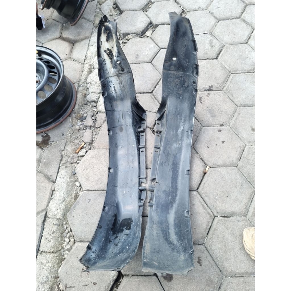 1 set inner fender original BMW E30 second