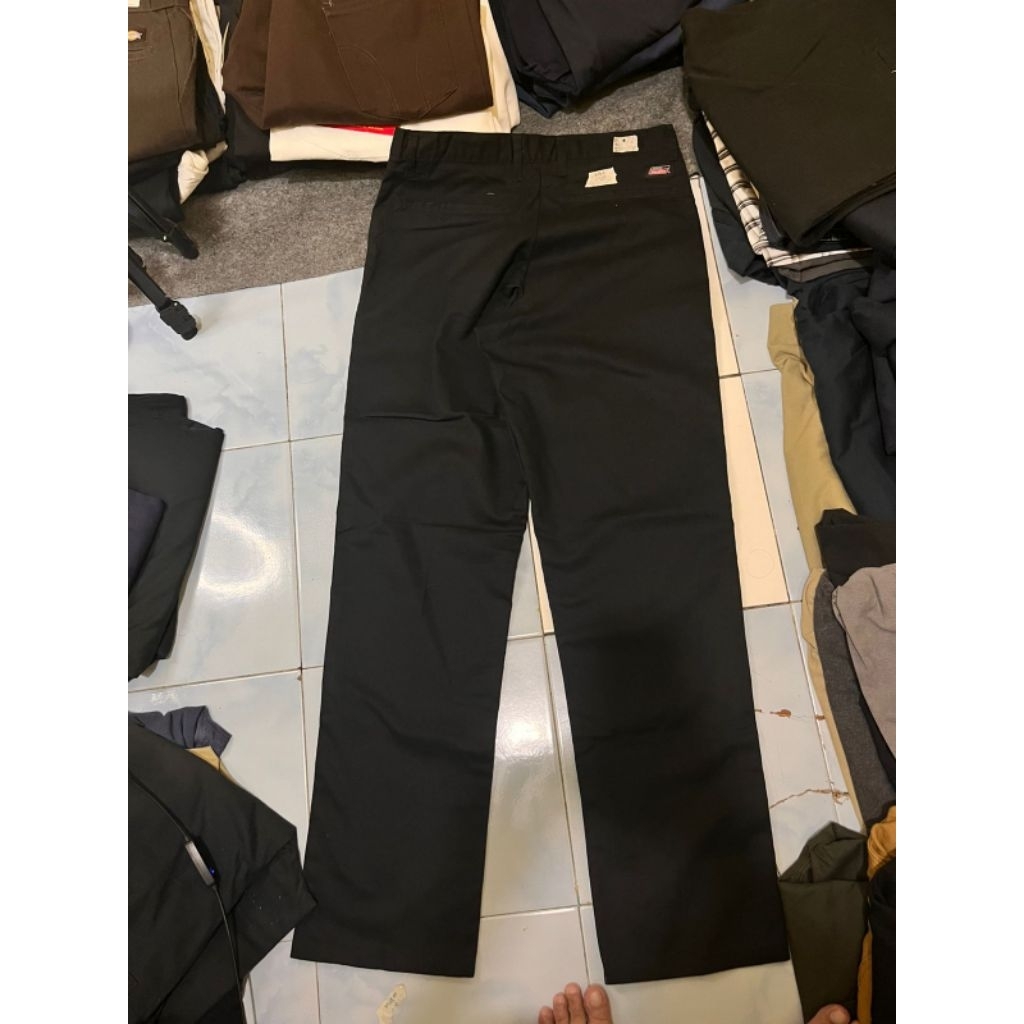 genuine size 31 black