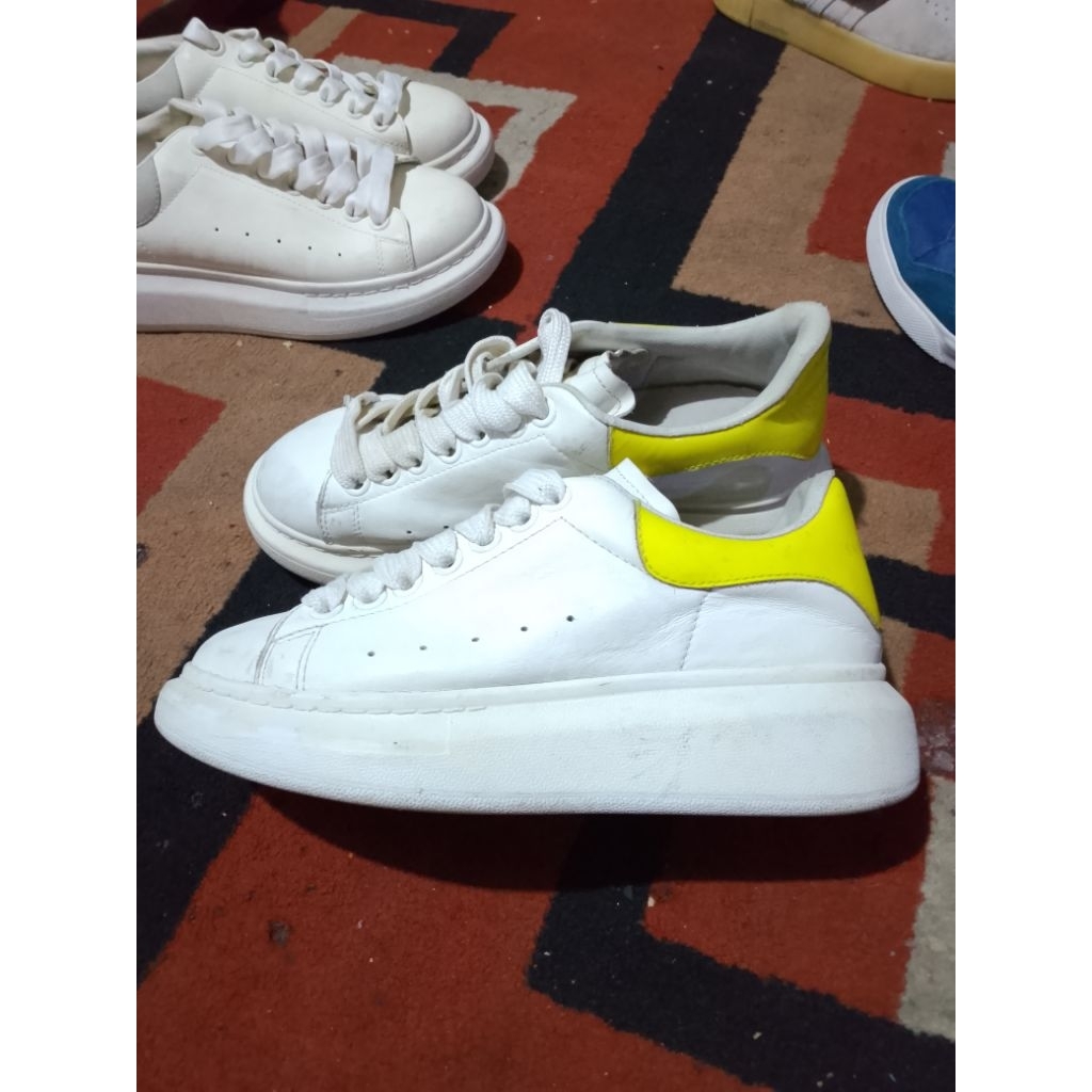 sepatu second queen size 36