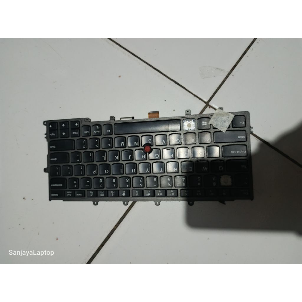 tust keyboard x270