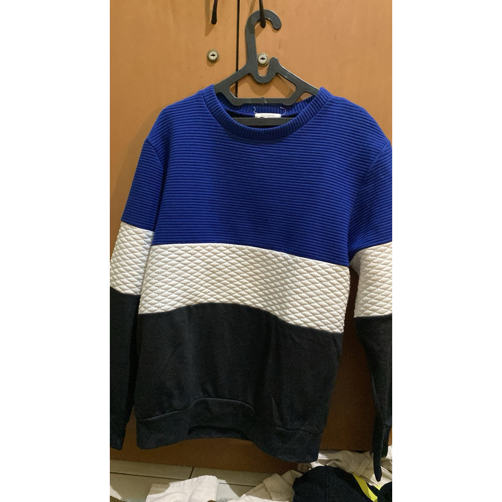 crewneck