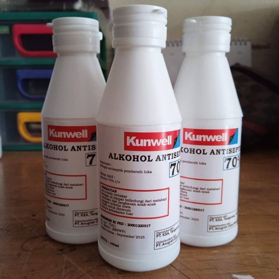 Alkohol 70% 100ml merek Kunwel