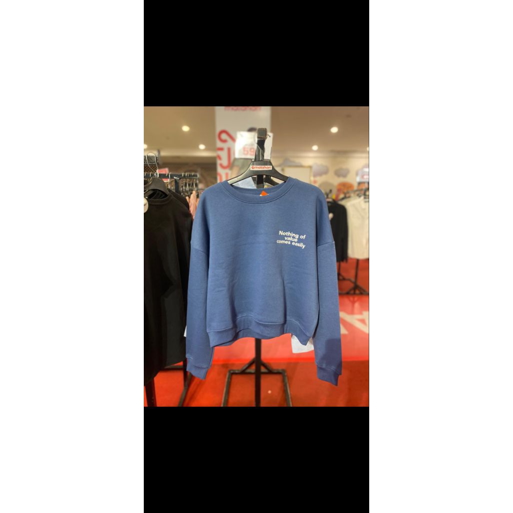 Sweater crop nevada
