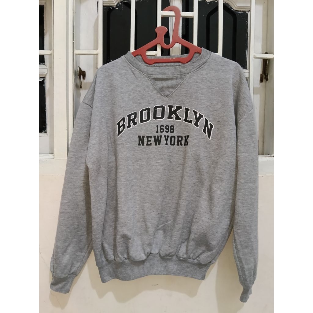 sweater brooklyn