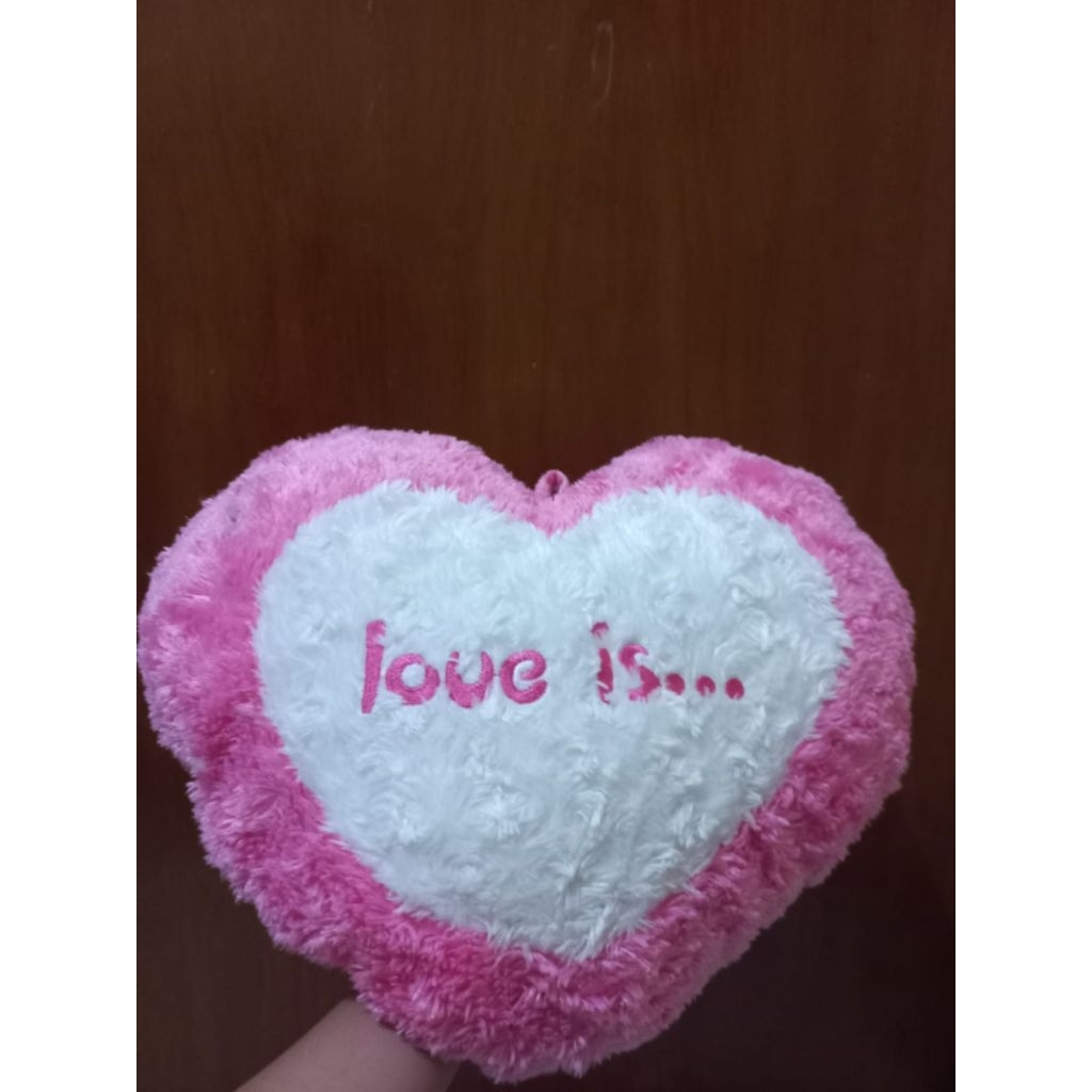Bantal love bulu mawar+admin