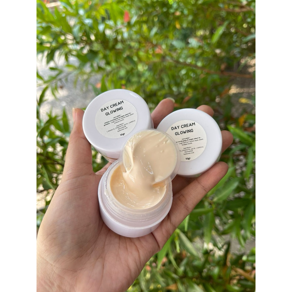 cream sinag glowing