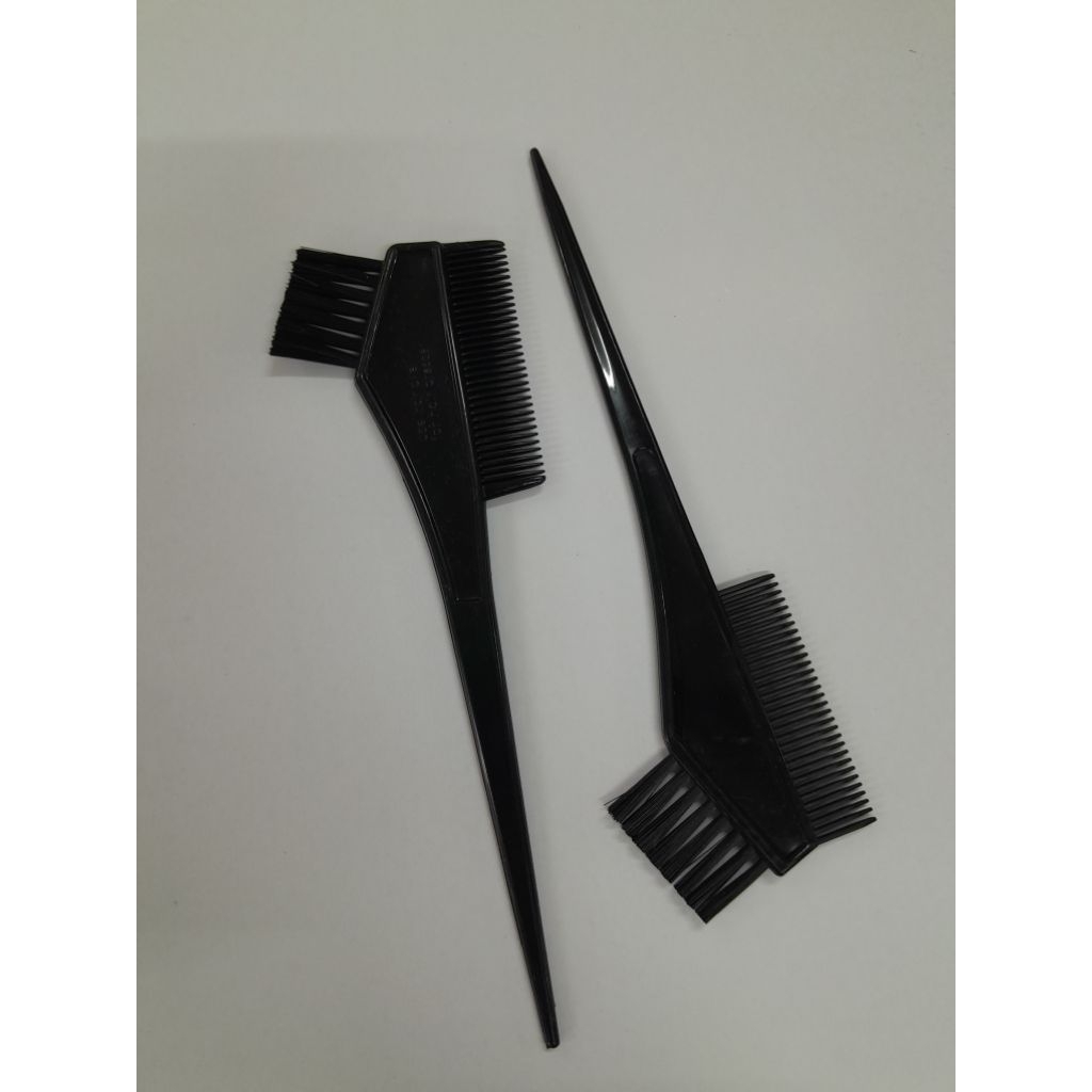 Sisir Cat Rambut