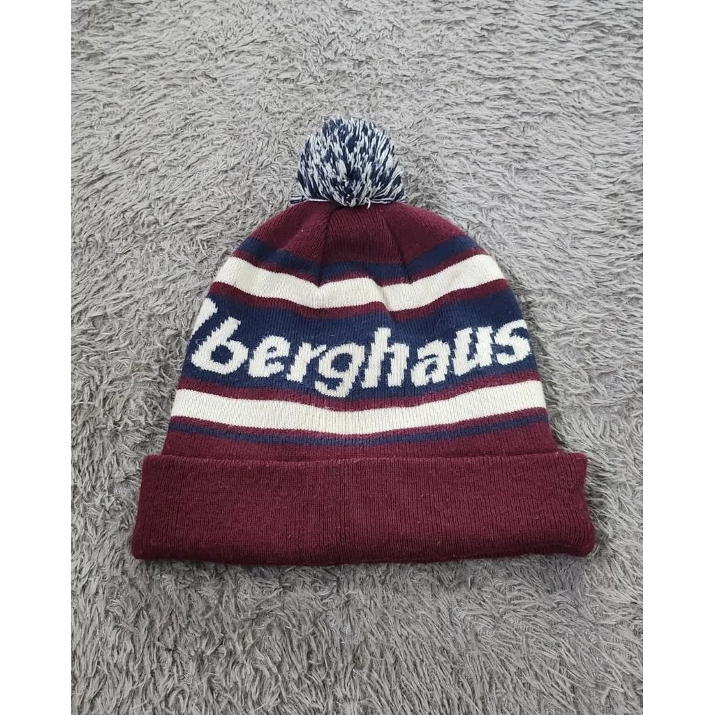 BERGHAUS BERG BEANIE HAT RED