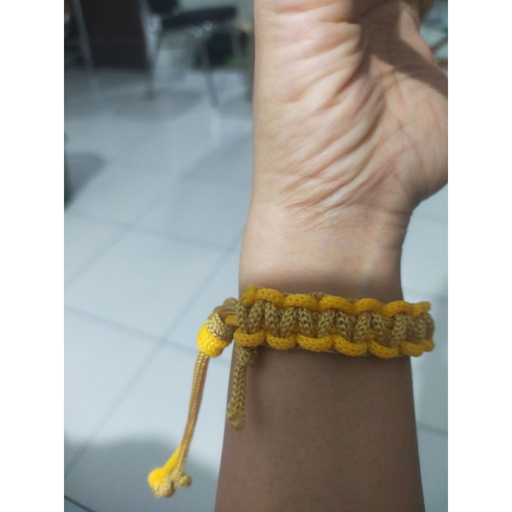 gelang tali