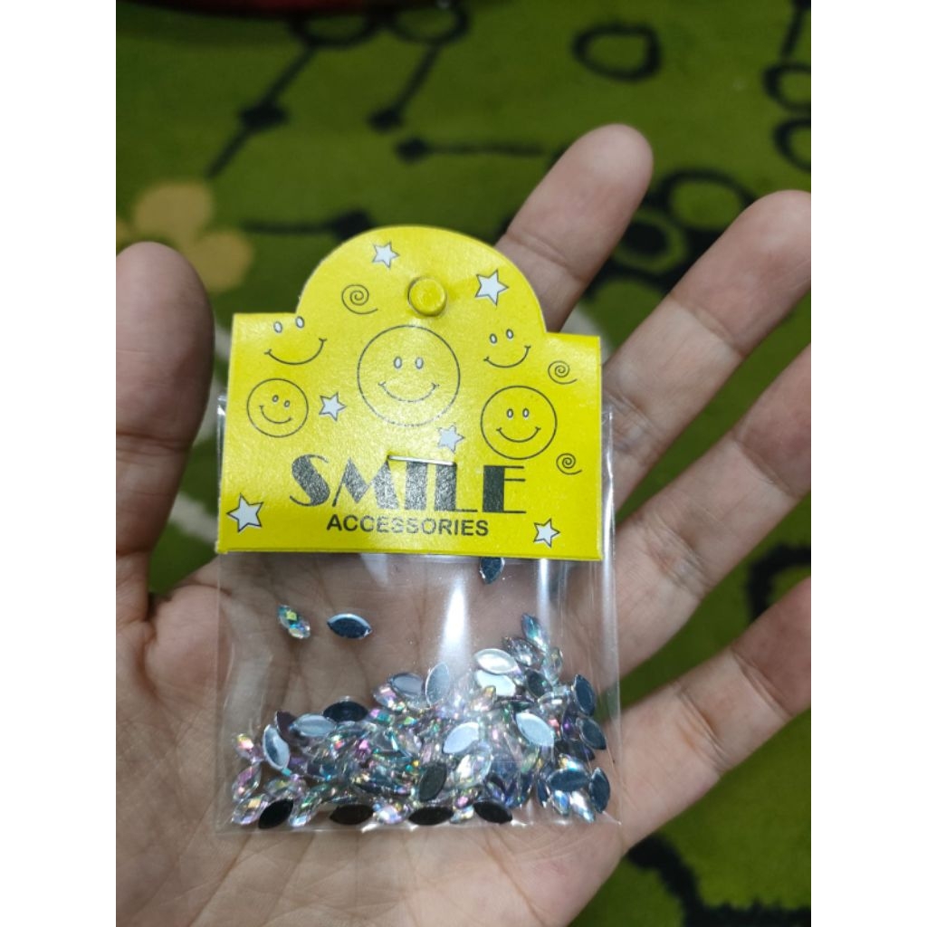Gems oval ukuran 3x6
