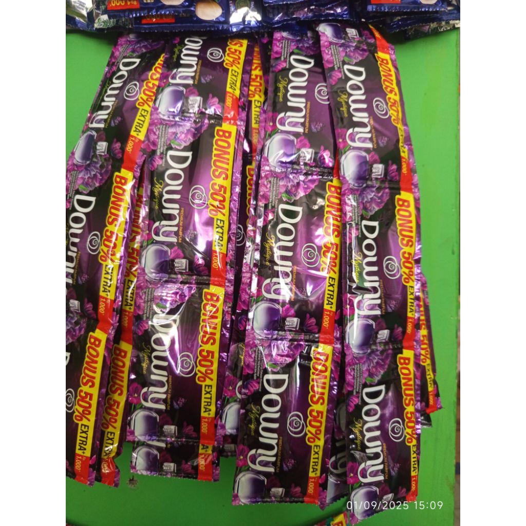 Downy pewangiUnguBiruMerahSachet