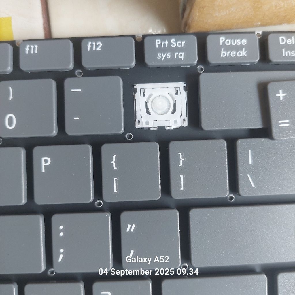 Tuts Tombol keyboard Axioo Hype 3 Grey