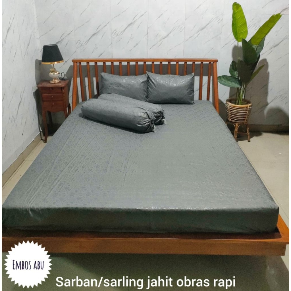 Sprei embos gold