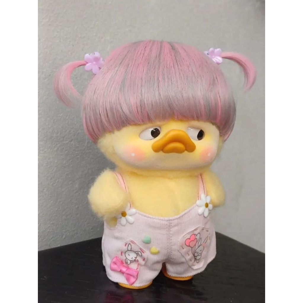 Boneka bebek lucu