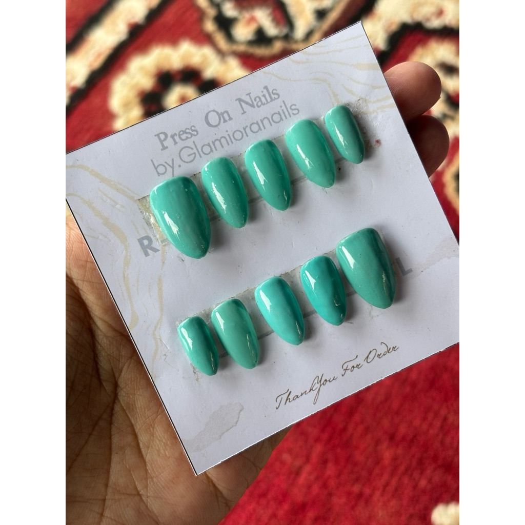 press on nails basic desain