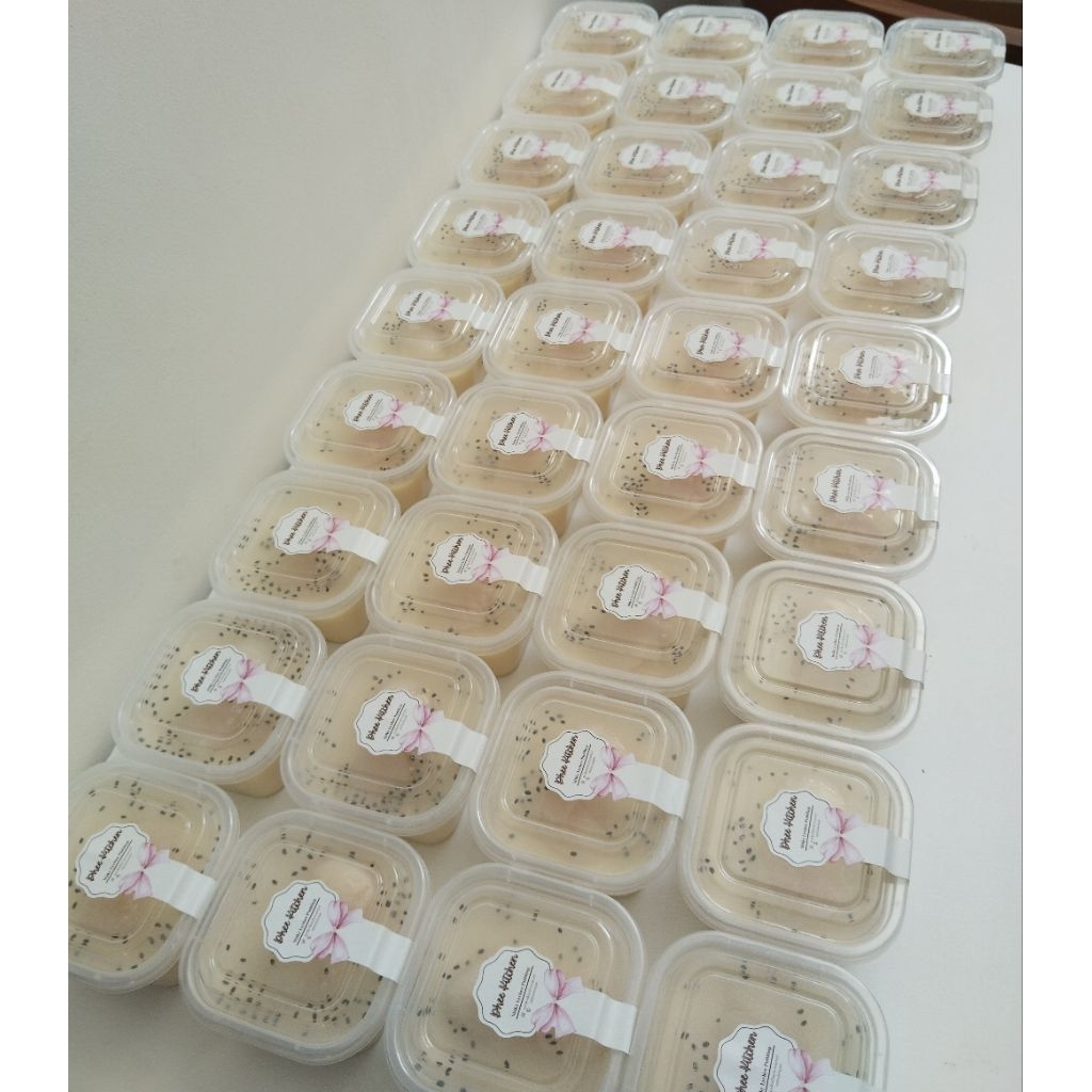 Milky Lychee Pudding