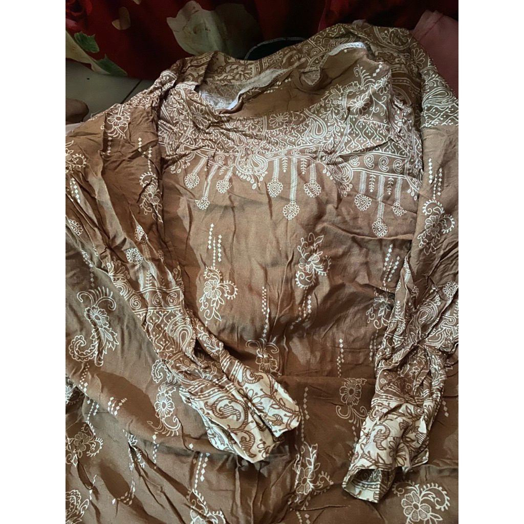 Dapat 2 baju/Gamissherly/kaftan/preloved