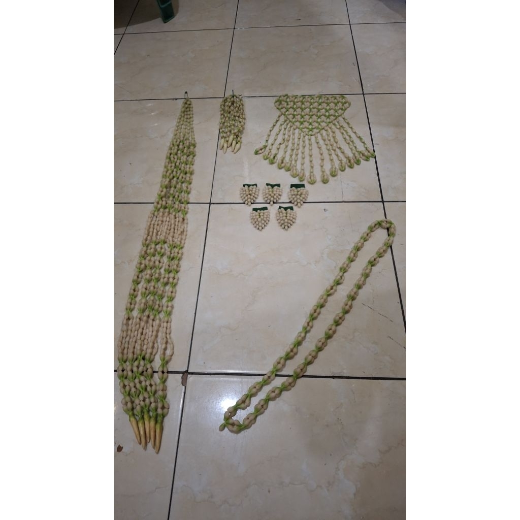 Set melati palsu