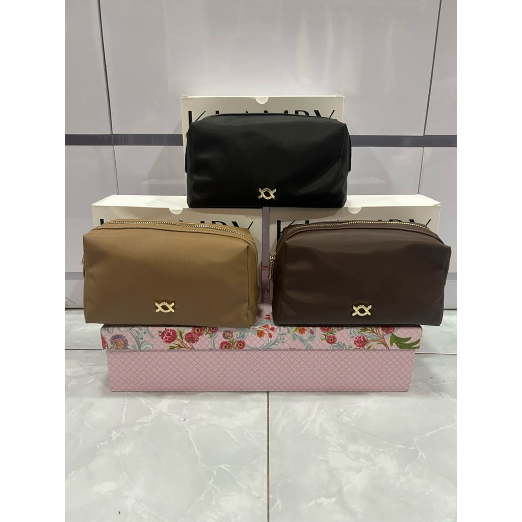 Moa Pouch Wearing Klamby