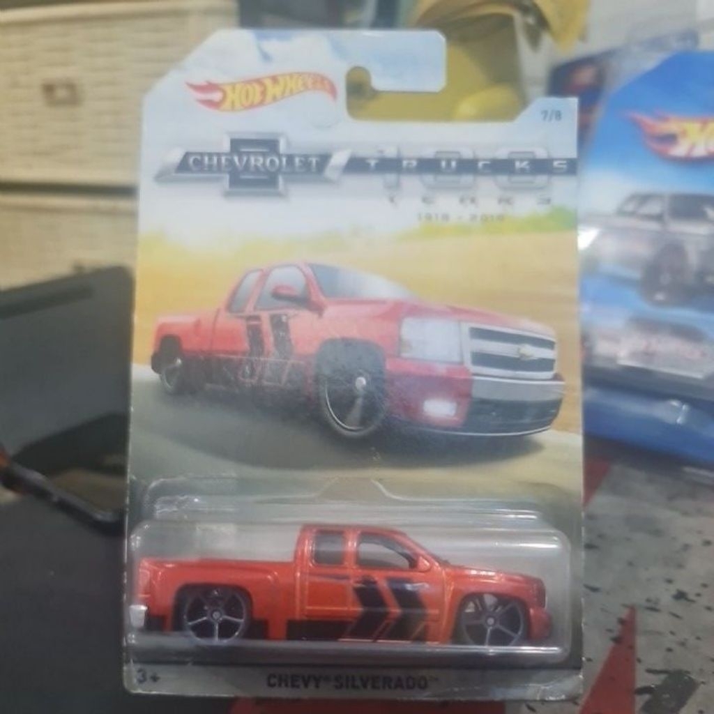 Hotwheels Chevy Silverado 2017