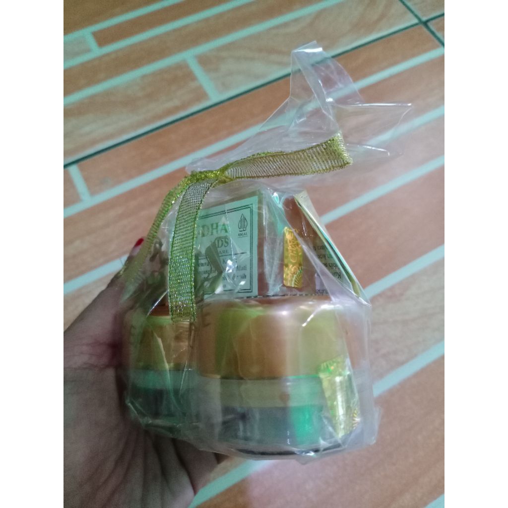 DHA original holo gold