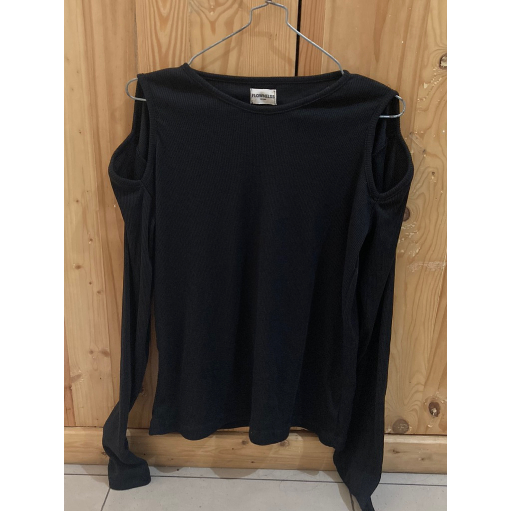 off shoulder knit