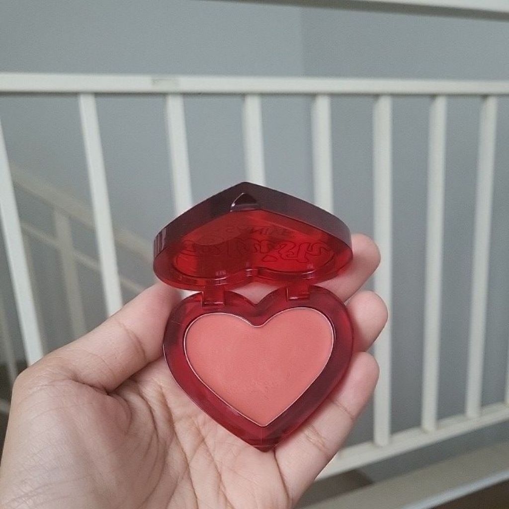 PRELOVED BLUSH ON SANIYE