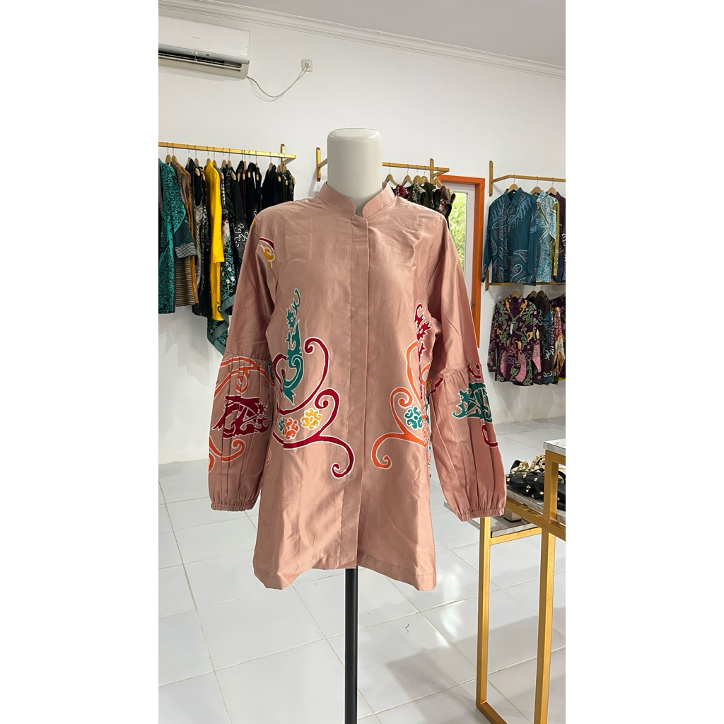 batik wanita M