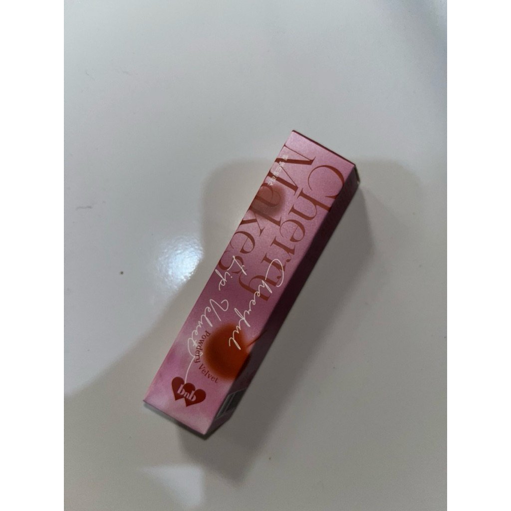 lip velvet bnb