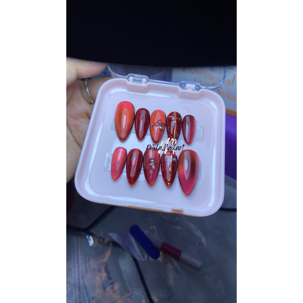 press on nails