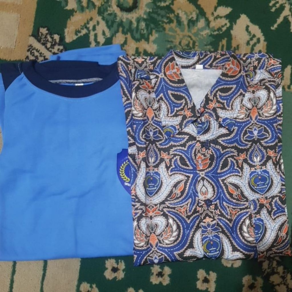 Seragam Sekolah