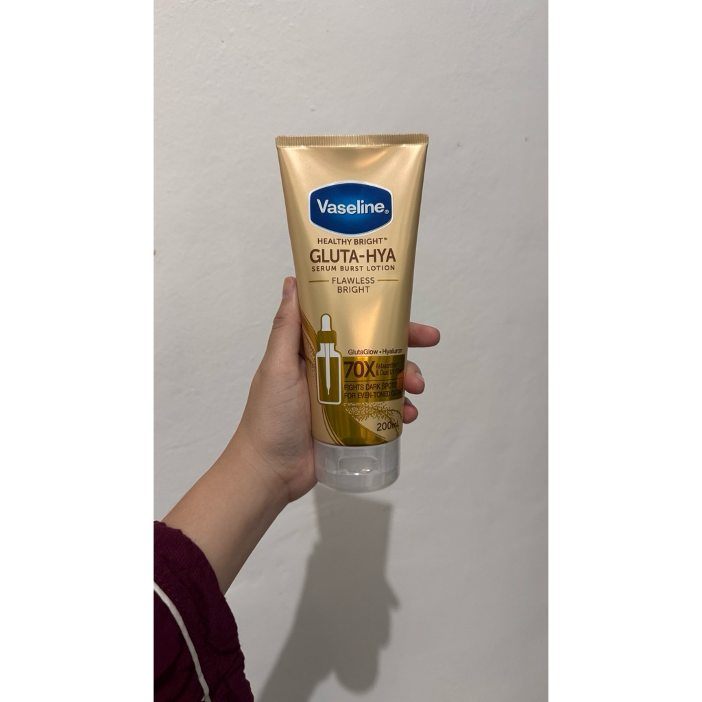 NEW VASELINE FLAWLESS BRIGHT