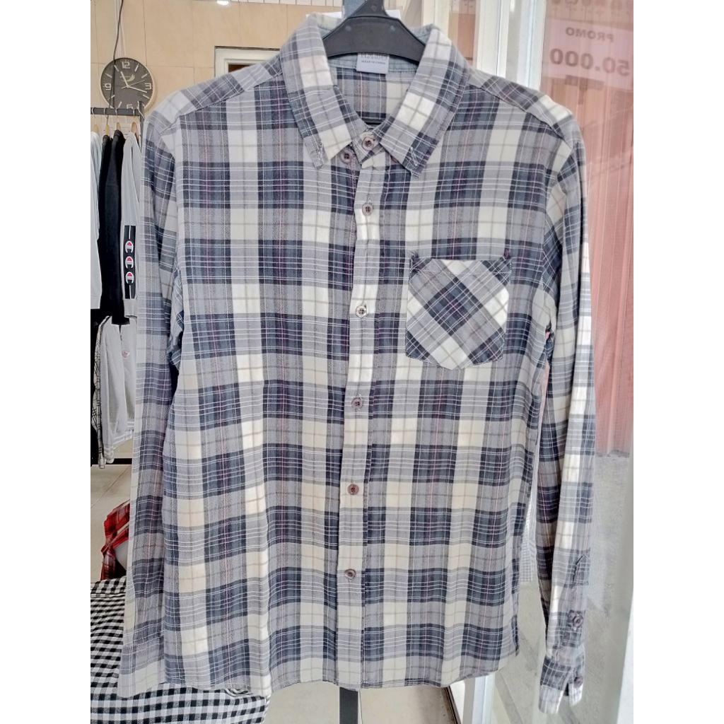 KEMEJA PRELOVED