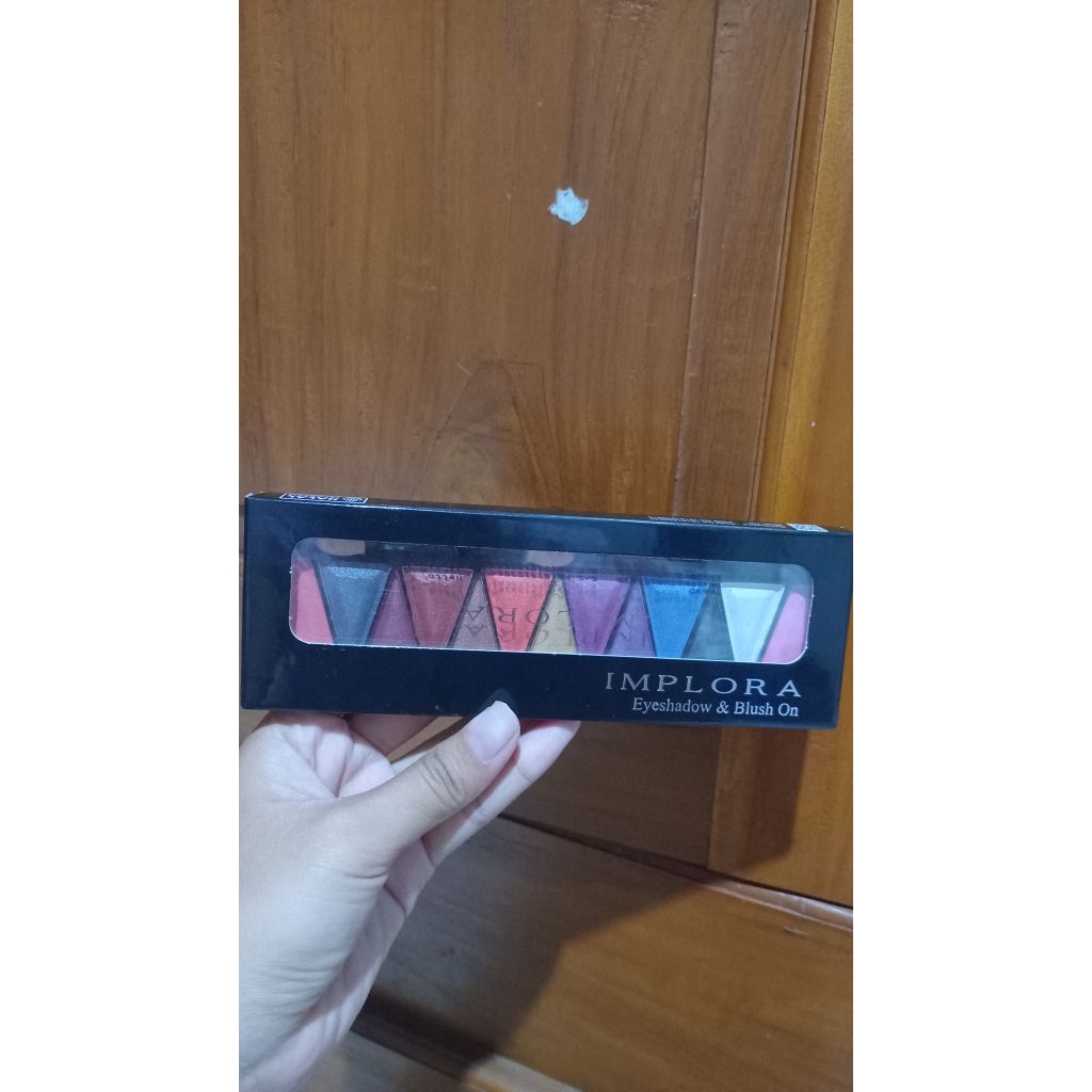 Eyeshadow & blush on Implora (preloved 1x pakai)